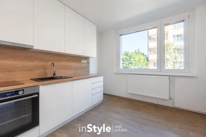 Pronájem bytu 1+1, Uherské Hradiště - Jarošov, Louky, 35 m2