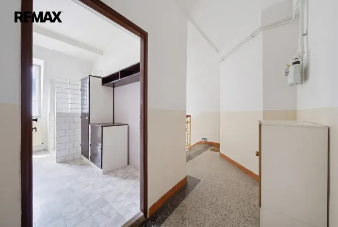 Prodej bytu 3+1, Karlovy Vary, Krymská, 83 m2