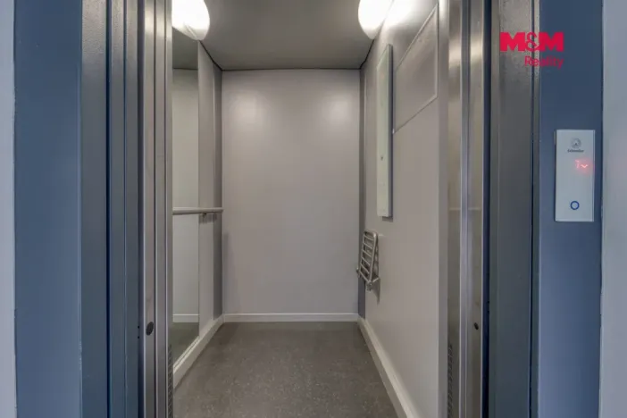 Prodej bytu 3+kk, Praha - Vysočany, Sousedíkova, 72 m2