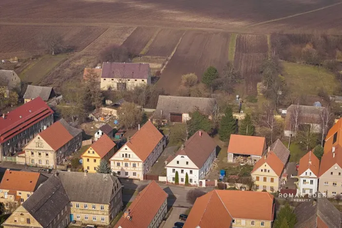 Prodej vícegeneračního domu, Chotiněves, 495 m2