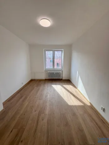 Pronájem bytu 1+1, Jirkov, Ervěnická, 35 m2