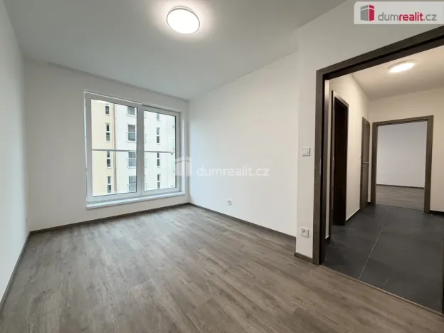 Pronájem bytu 2+kk, Karlovy Vary, Rolavská, 48 m2