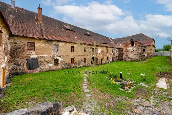 Prodej zemědělské usedlosti, Červené Poříčí, 1400 m2