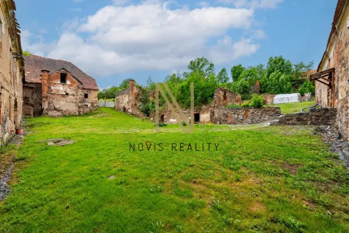 Prodej zemědělské usedlosti, Červené Poříčí, 1400 m2
