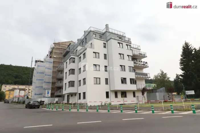 Pronájem bytu 3+kk, Karlovy Vary, Šumavská, 86 m2