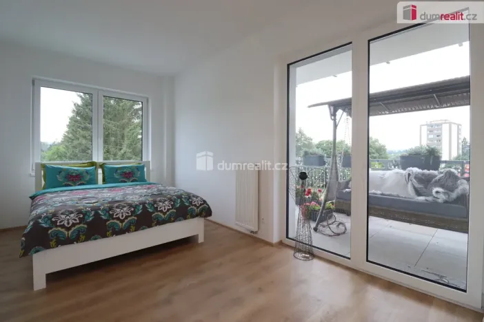 Pronájem bytu 3+kk, Karlovy Vary, Šumavská, 86 m2