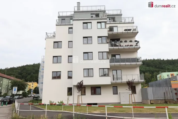 Pronájem bytu 3+kk, Karlovy Vary, Šumavská, 86 m2
