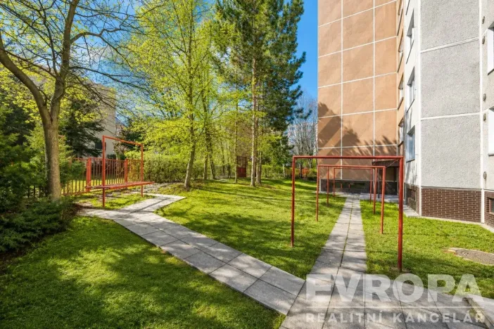 Prodej bytu 3+1, Praha - Hlubočepy, Voskovcova, 77 m2