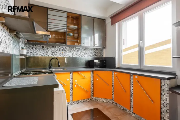 Prodej bytu 2+kk, Karlovy Vary, Horova, 86 m2