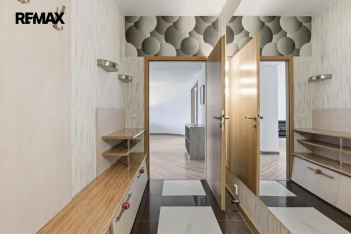 Prodej bytu 2+kk, Karlovy Vary, Horova, 86 m2
