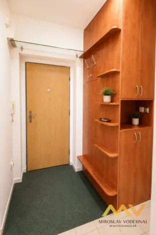 Pronájem bytu 2+kk, Hradec Králové - Kukleny, Pražská třída, 50 m2