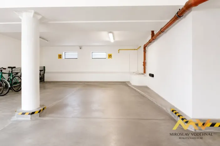 Pronájem bytu 2+kk, Hradec Králové - Kukleny, Pražská třída, 50 m2
