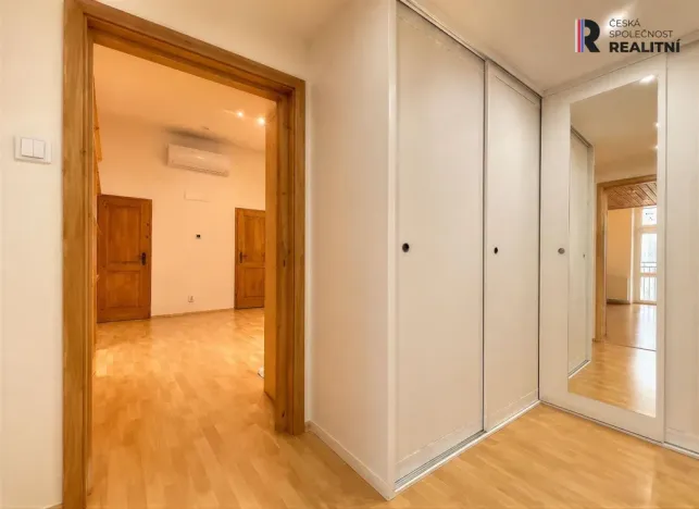 Pronájem bytu 5+kk, Praha - Nové Město, Podskalská, 100 m2