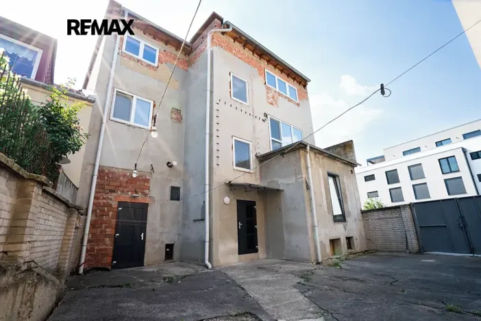 Prodej rodinného domu, Kyjov, třída Komenského, 290 m2