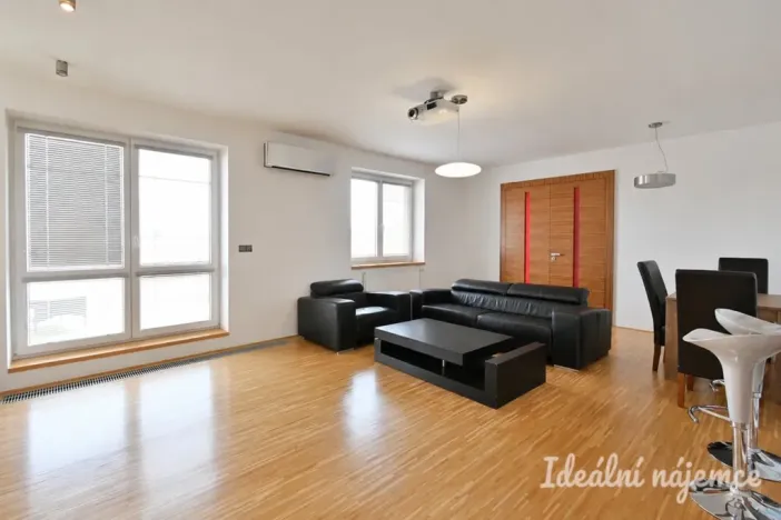 Pronájem bytu 4+kk, Brno, Trýbova, 131 m2