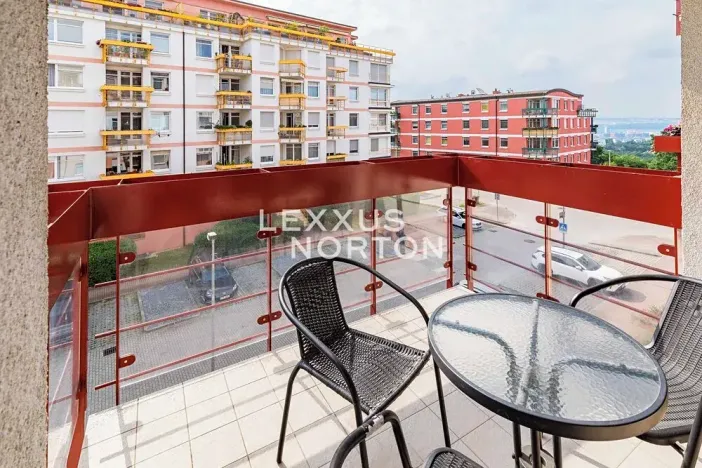 Pronájem bytu 3+kk, Praha - Libeň, Nad Okrouhlíkem, 102 m2