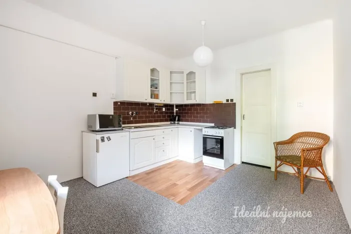 Pronájem bytu 2+kk, Praha - Vysočany, U vysočanského pivovaru, 45 m2