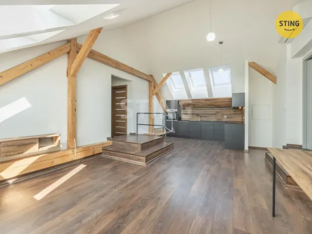 Prodej bytu 3+kk, Žďár nad Sázavou, Nádražní, 77 m2