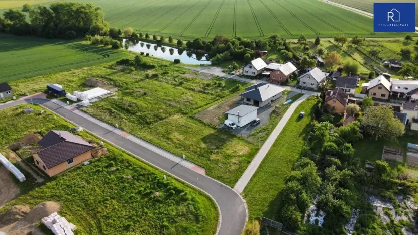 Prodej pozemku pro bydlení, Újezd - Rybníček, 817 m2