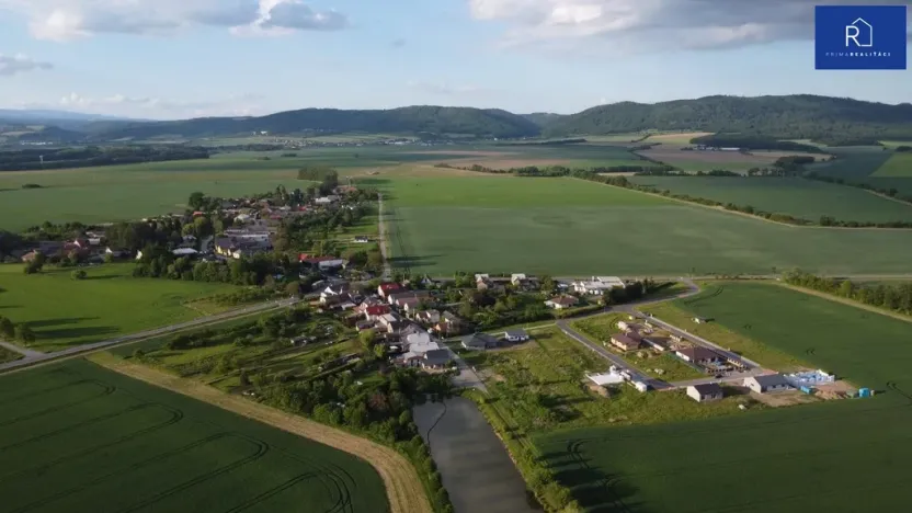 Prodej pozemku pro bydlení, Újezd - Rybníček, 817 m2