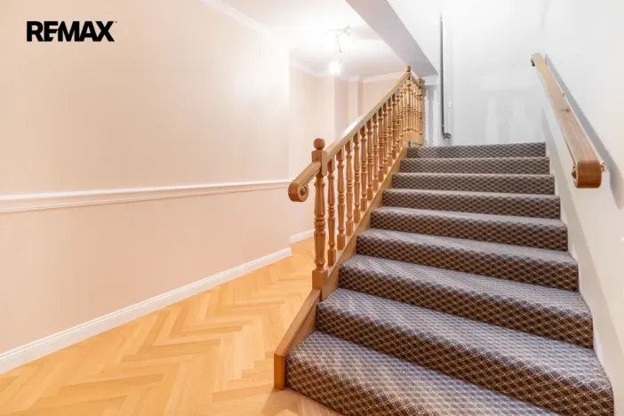 Prodej bytu 6+kk a větší, Karlovy Vary, Svahová, 537 m2