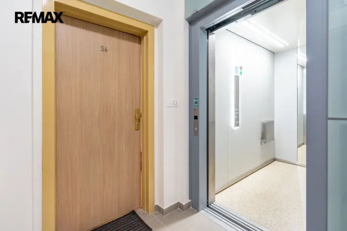 Prodej bytu 6+kk a větší, Karlovy Vary, Svahová, 537 m2