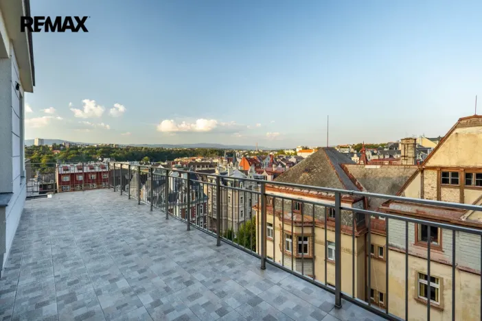 Prodej bytu 6+kk a větší, Karlovy Vary, Svahová, 537 m2