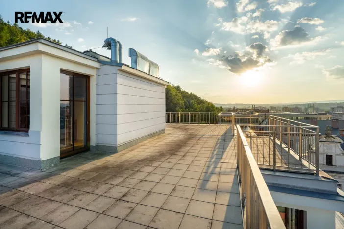 Prodej bytu 6+kk a větší, Karlovy Vary, Svahová, 537 m2