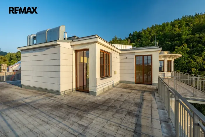 Prodej bytu 6+kk a větší, Karlovy Vary, Svahová, 537 m2