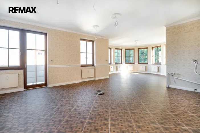 Prodej bytu 6+kk a větší, Karlovy Vary, Svahová, 537 m2