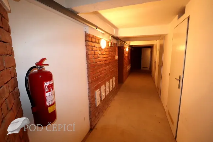 Pronájem atypického bytu, Brno - Královo Pole, Palackého třída, 23 m2