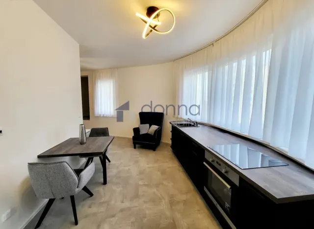 Pronájem bytu 1+kk, Praha, Kobylákova, 30 m2