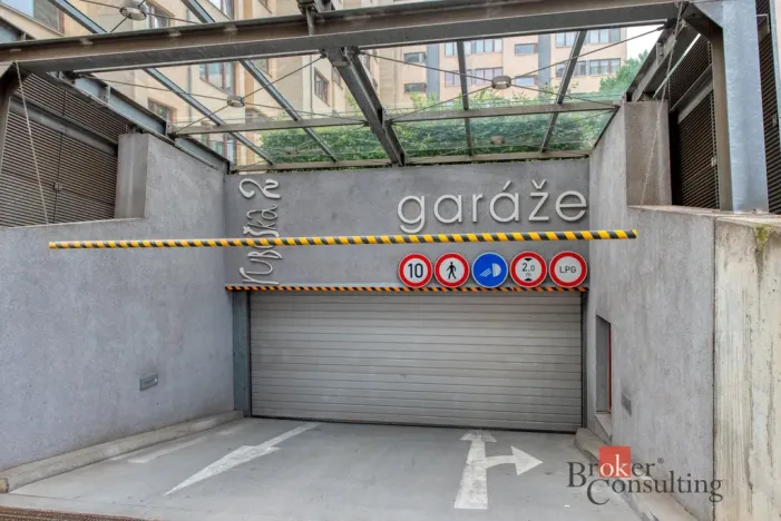 Pronájem bytu 2+kk, Praha - Vysočany, Paříkova, 60 m2