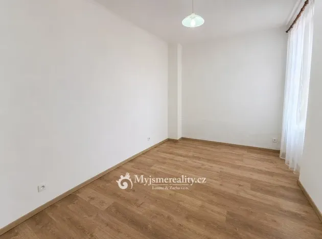 Pronájem bytu 2+kk, Znojmo, Kovářská, 75 m2