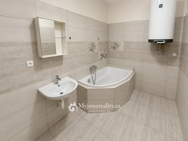 Pronájem bytu 2+kk, Znojmo, Kovářská, 75 m2