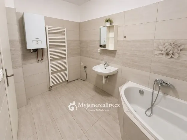 Pronájem bytu 2+kk, Znojmo, Kovářská, 75 m2