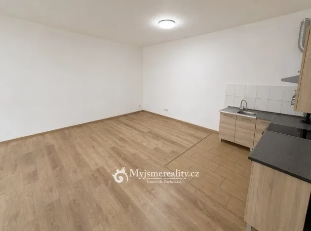 Pronájem bytu 2+kk, Znojmo, Kovářská, 75 m2
