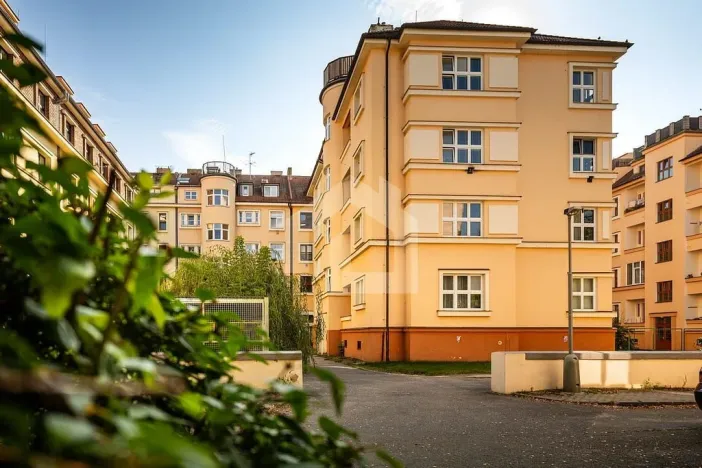 Pronájem bytu 2+1, České Budějovice - České Budějovice 3, Fr. Hrubína, 81 m2