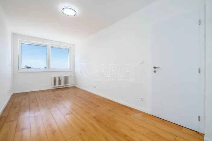 Prodej bytu 1+1, Praha - Hloubětín, Šestajovická, 30 m2