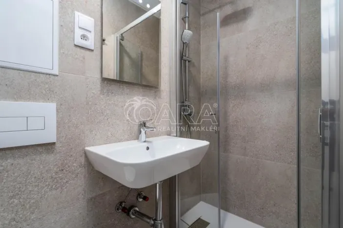 Prodej bytu 1+1, Praha - Hloubětín, Šestajovická, 30 m2