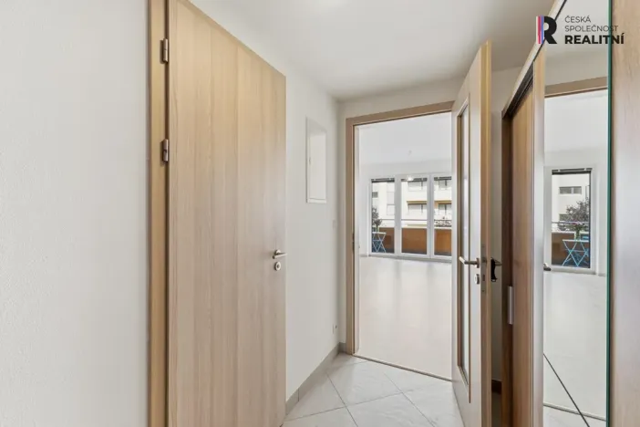 Prodej bytu 1+kk, Praha - Třebonice, Do zahrádek I, 32 m2
