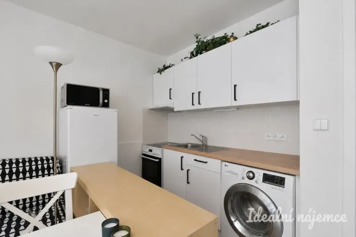 Prodej bytu 1+kk, Brno - Starý Lískovec, Vltavská, 28 m2