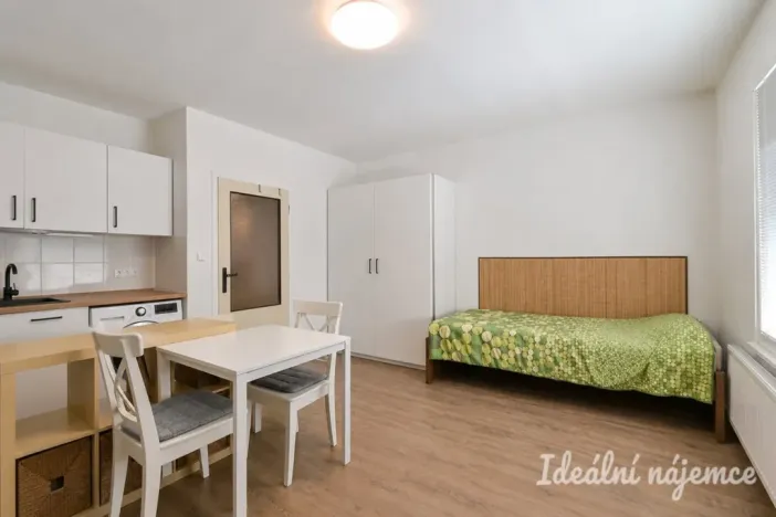 Prodej bytu 1+kk, Brno - Starý Lískovec, Vltavská, 28 m2