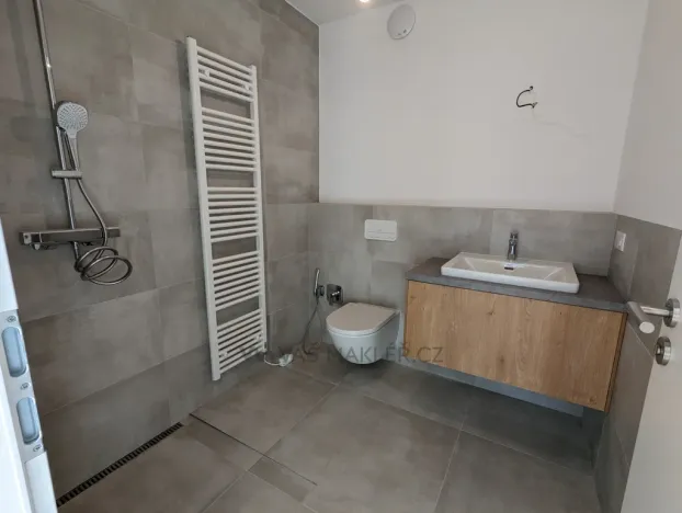 Pronájem vily, Úvaly, Hvězdova, 162 m2