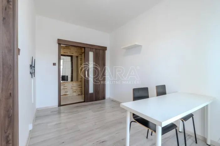 Pronájem bytu 2+1, Ostrava - Poruba, Moyzesova, 37 m2