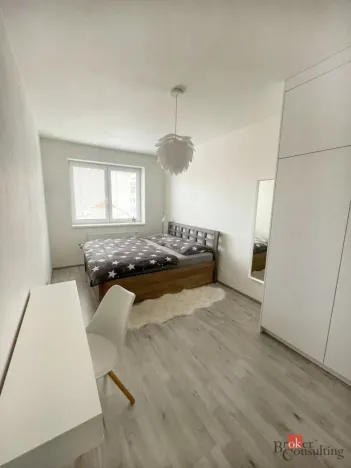 Pronájem bytu 2+kk, Plzeň - Jižní Předměstí, Poděbradova, 49 m2