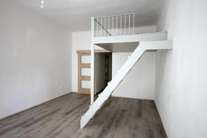 Pronájem bytu 1+1, České Budějovice - České Budějovice 7, Heydukova, 37 m2