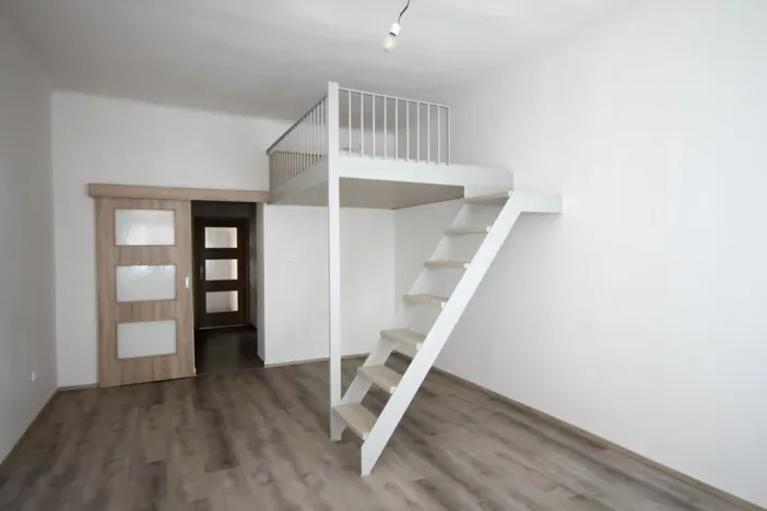 Pronájem bytu 1+1, České Budějovice - České Budějovice 7, Heydukova, 37 m2
