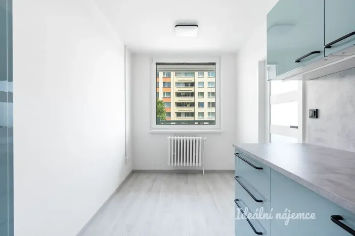 Pronájem bytu 3+1, Praha, Janského, 74 m2