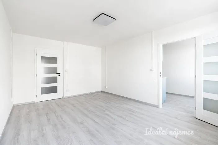 Pronájem bytu 3+1, Praha, Janského, 74 m2